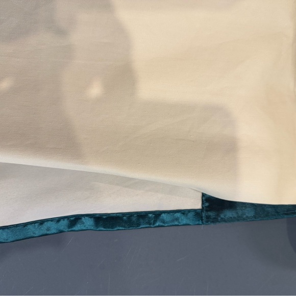 Blue drapes with Gold Embroidered Peacock Feathers. - Picture 5 of 6